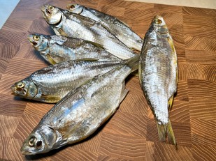 Ресторанные гренки со вкусом стейка: Тарань вяленая (Азовская)