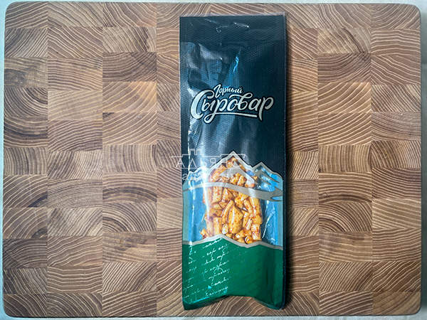 Сыр 60 гр ГОРНЫЙ СЫРОВАР (Бочонок копчёный с аджикой) в Серпухове