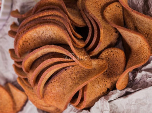 Сыр к пиву: Ресторанные гренки с креветкой